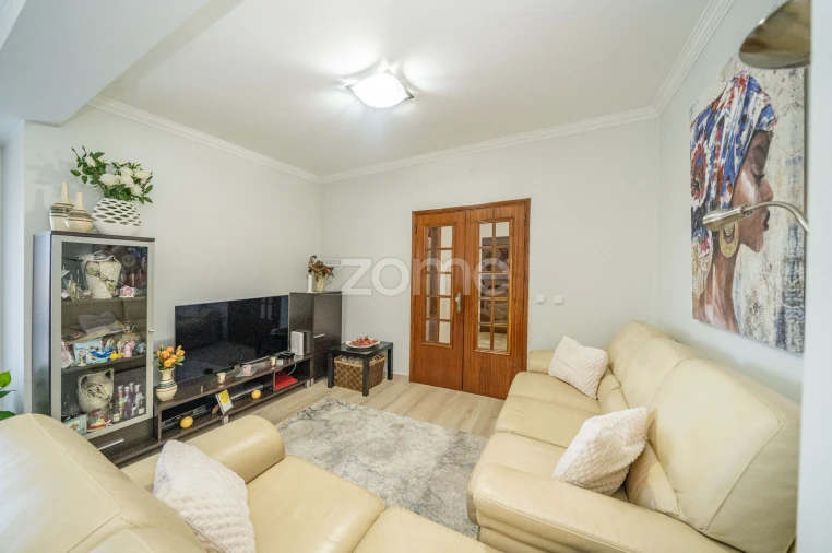 Apartamento T3 para Venda em Ferreiros e Gondizalves Foto 11