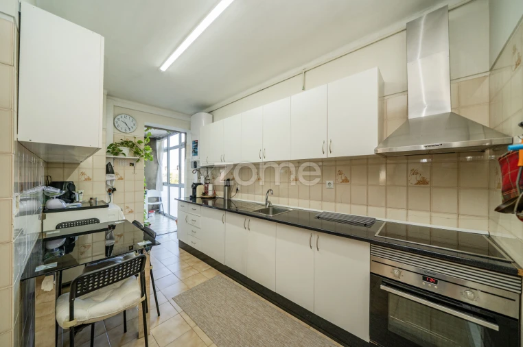 Apartamento T3 para Venda em Ferreiros e Gondizalves Foto 15