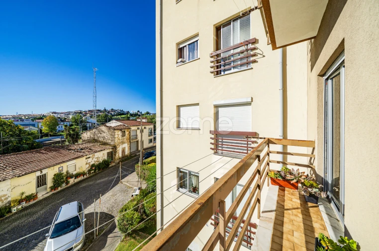 Apartamento T3 para Venda em Ferreiros e Gondizalves Foto 25