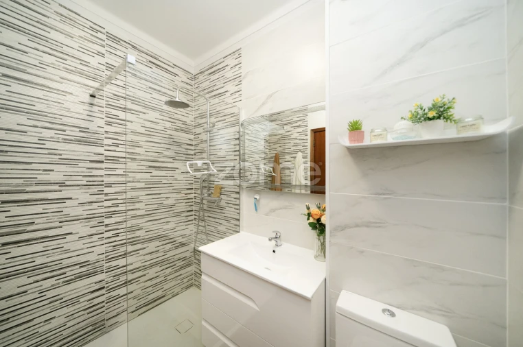 Apartamento T3 para Venda em Ferreiros e Gondizalves Foto 31