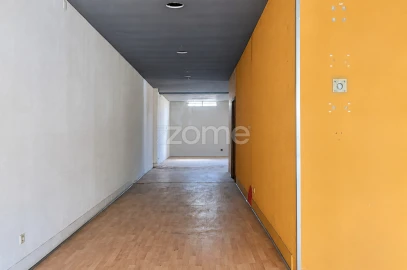 Negócio para Arrendamento em Aguas Santas