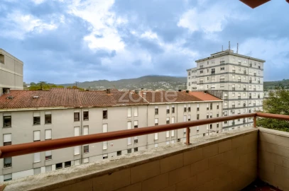 Apartamento T3 para Arrendamento em Oliveira, São Paio e São Sebastião