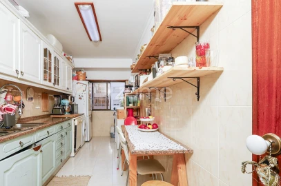 Apartamento T2 para Venda em São Domingos de Rana