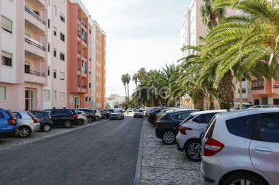 Apartamento T2 para Venda em São Domingos de Rana