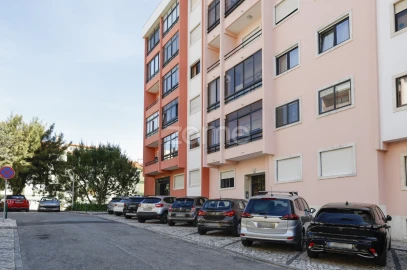 Apartamento T2 para Venda em São Domingos de Rana