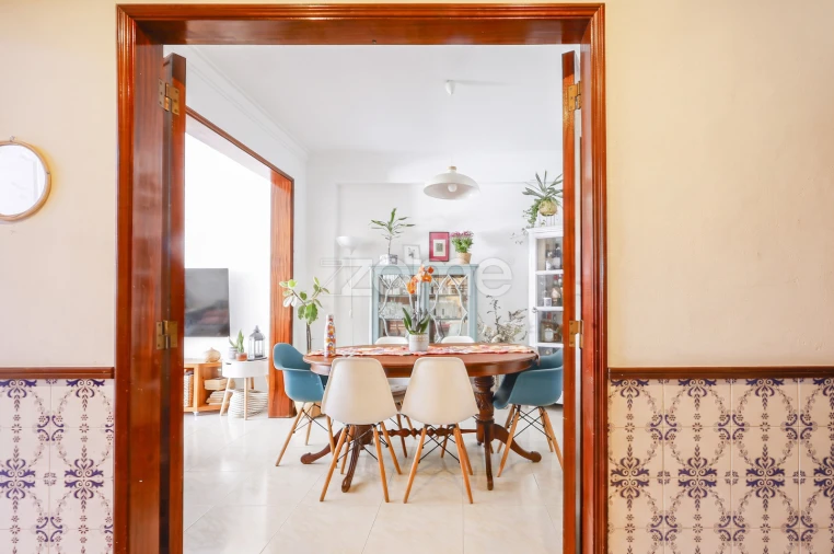Apartamento T2 para Venda em São Domingos de Rana Foto 12