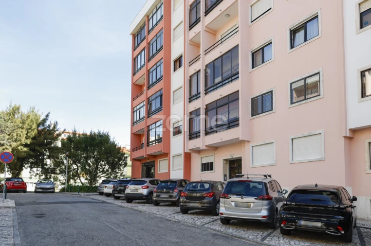 Apartamento T2 para Venda em São Domingos de Rana Foto 28