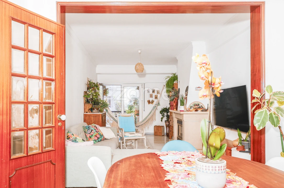 Apartamento T2 para Venda em São Domingos de Rana Foto 17