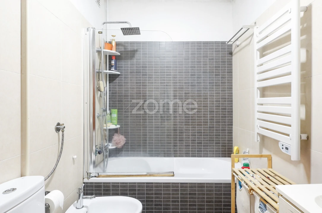 Apartamento T2 para Venda em São Domingos de Rana Foto 8
