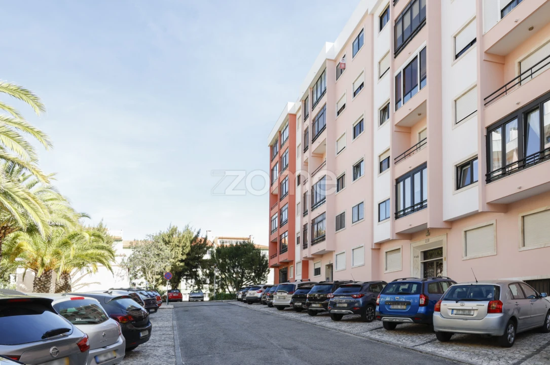 Apartamento T2 para Venda em São Domingos de Rana Foto 29