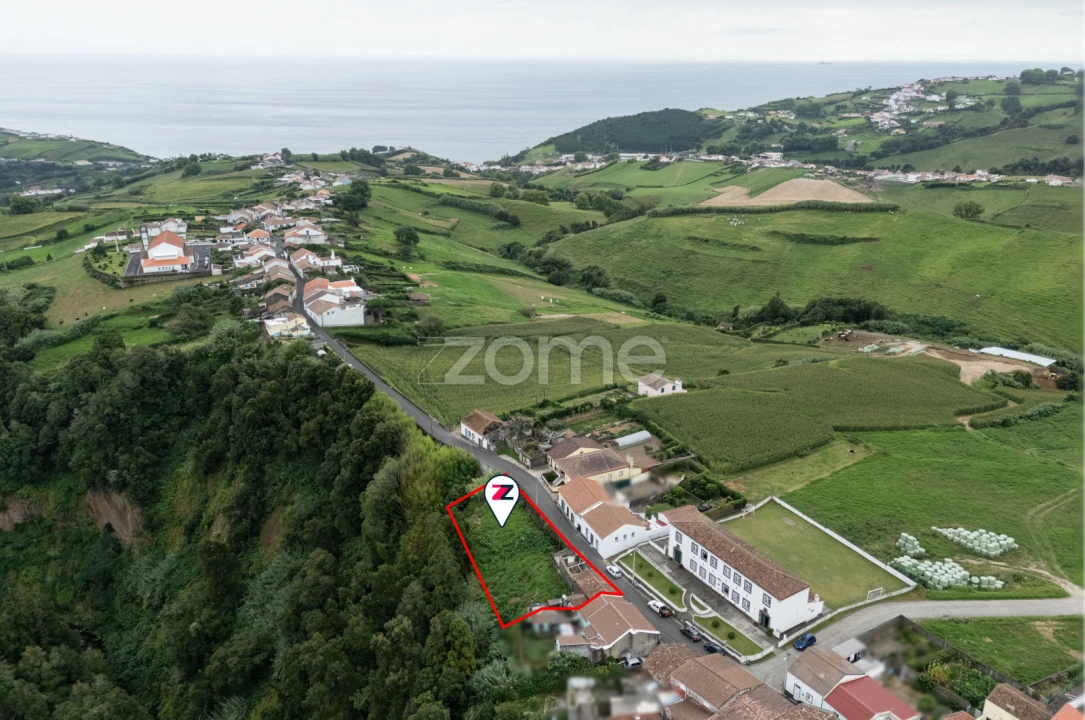 Moradia T2 para Venda em Povoação Foto 20