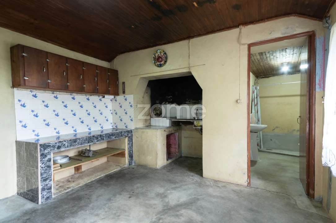 Moradia T2 para Venda em Povoação Foto 12