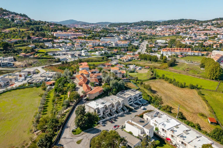 Moradia T5 para Venda em Este (São Pedro e São Mamede) Foto 52