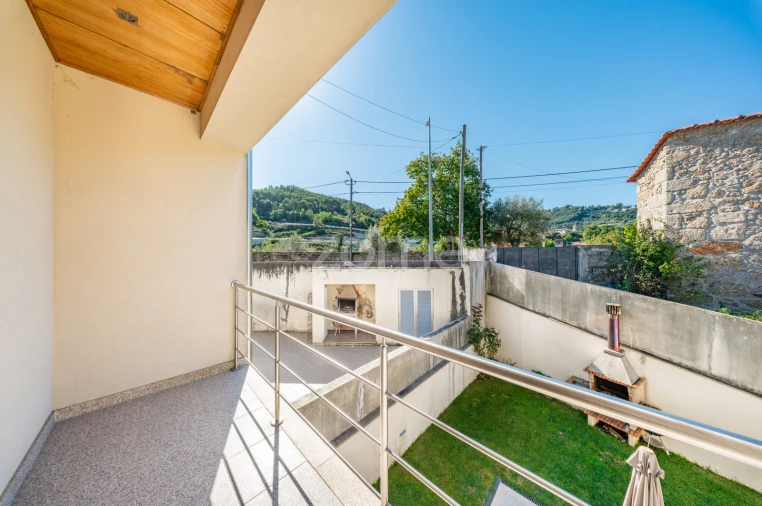 Moradia T5 para Venda em Este (São Pedro e São Mamede) Foto 32