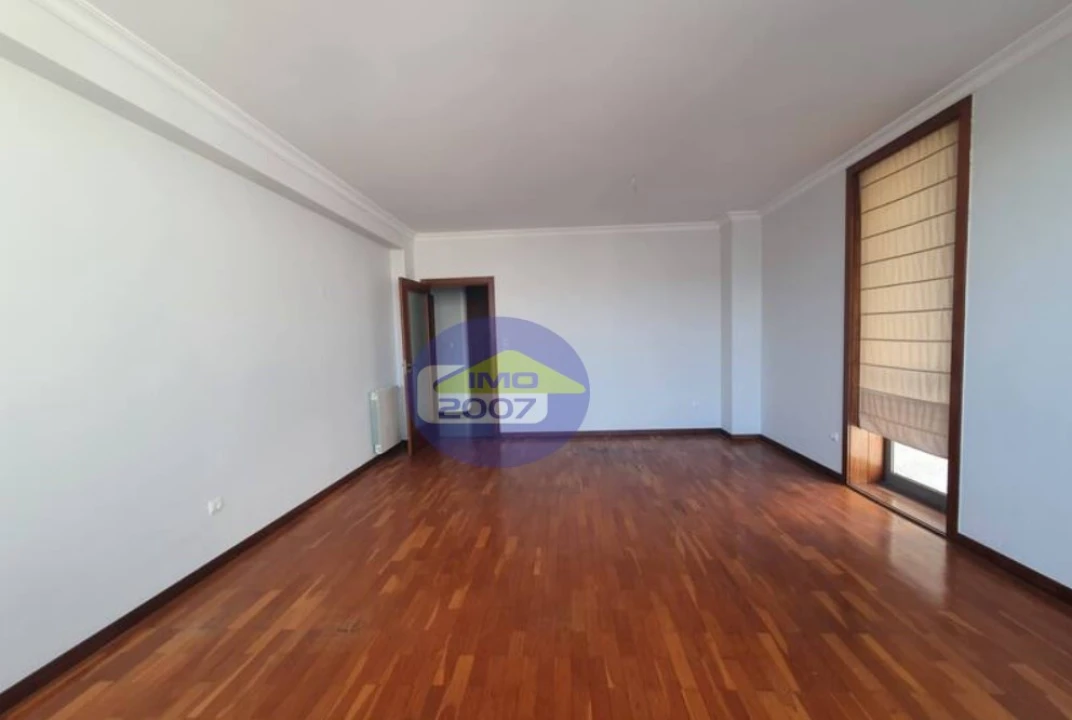 Apartamento T2 para Venda em Moreira Foto 6