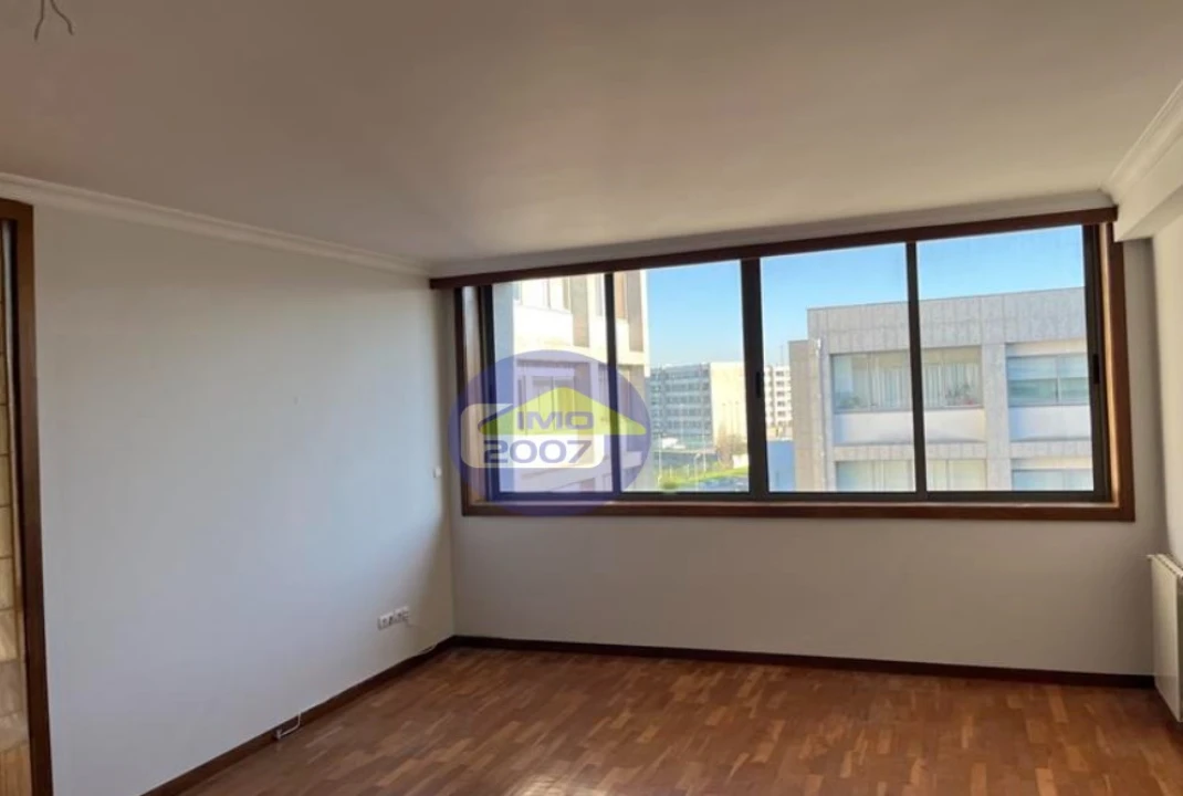 Apartamento T2 para Venda em Moreira Foto 9