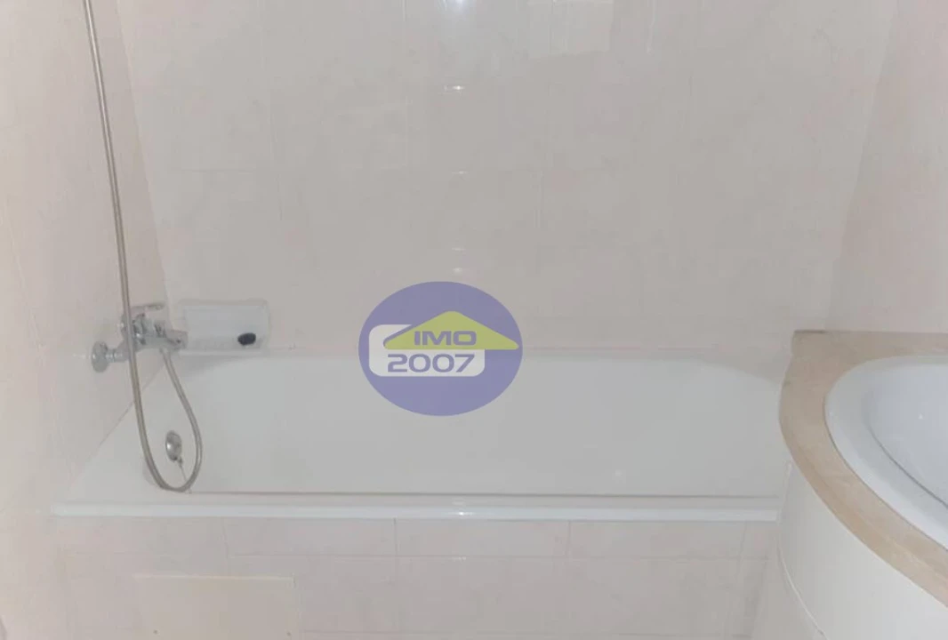 Apartamento T2 para Venda em Moreira Foto 16