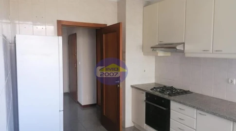 Apartamento T2 para Venda em Moreira
