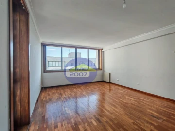 Apartamento T2 para Venda em Moreira