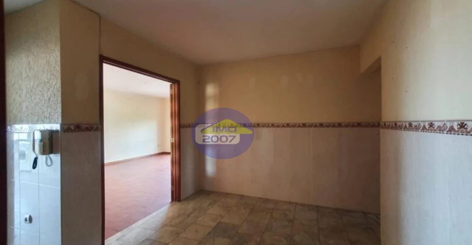 Apartamento T3 para Venda em Oliveira do Douro Foto 5