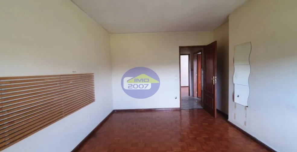 Apartamento T3 para Venda em Oliveira do Douro Foto 10