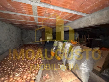 Moradia T3 para Venda em Tourais e Lajes