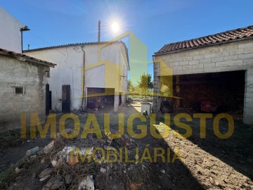 Moradia T3 para Venda em Tourais e Lajes