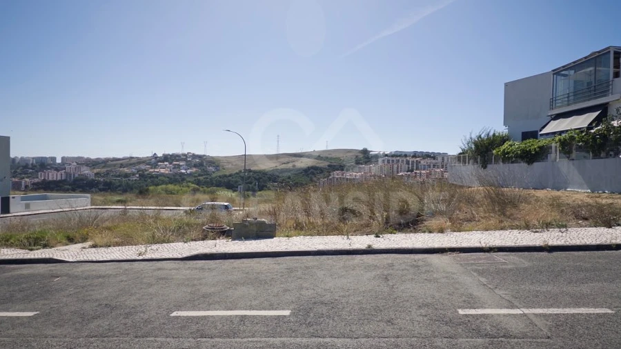 Terreno para Venda em Agualva e Mira-Sintra