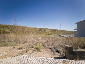 Terreno para Venda em Agualva e Mira-Sintra