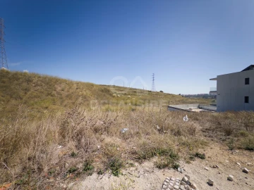 Terreno para Venda em Agualva e Mira-Sintra