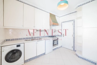 Apartamento T4 para Arrendamento em Cascais e Estoril