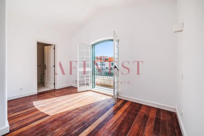 Apartamento T4 para Arrendamento em Cascais e Estoril