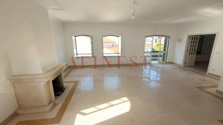 Apartamento T4 para Arrendamento em Cascais e Estoril