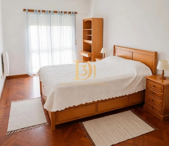 Apartamento T3 para Venda em Agualva e Mira-Sintra Foto 10