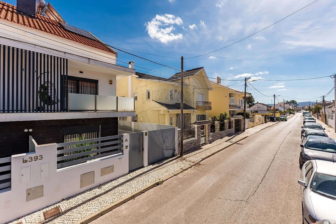 Moradia T3 para Venda em Quinta do Conde Foto 41
