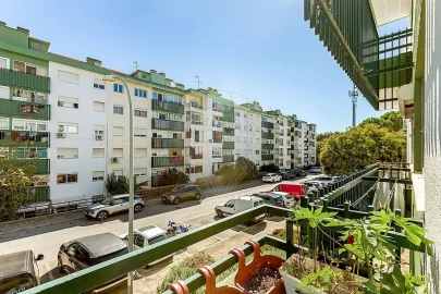 Apartamento T4 para Venda em Oeiras e São Julião da Barra, Paço de Arcos e Caxias