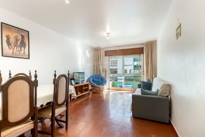 Apartamento T4 para Venda em Oeiras e São Julião da Barra, Paço de Arcos e Caxias