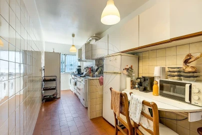 Apartamento T4 para Venda em Oeiras e São Julião da Barra, Paço de Arcos e Caxias