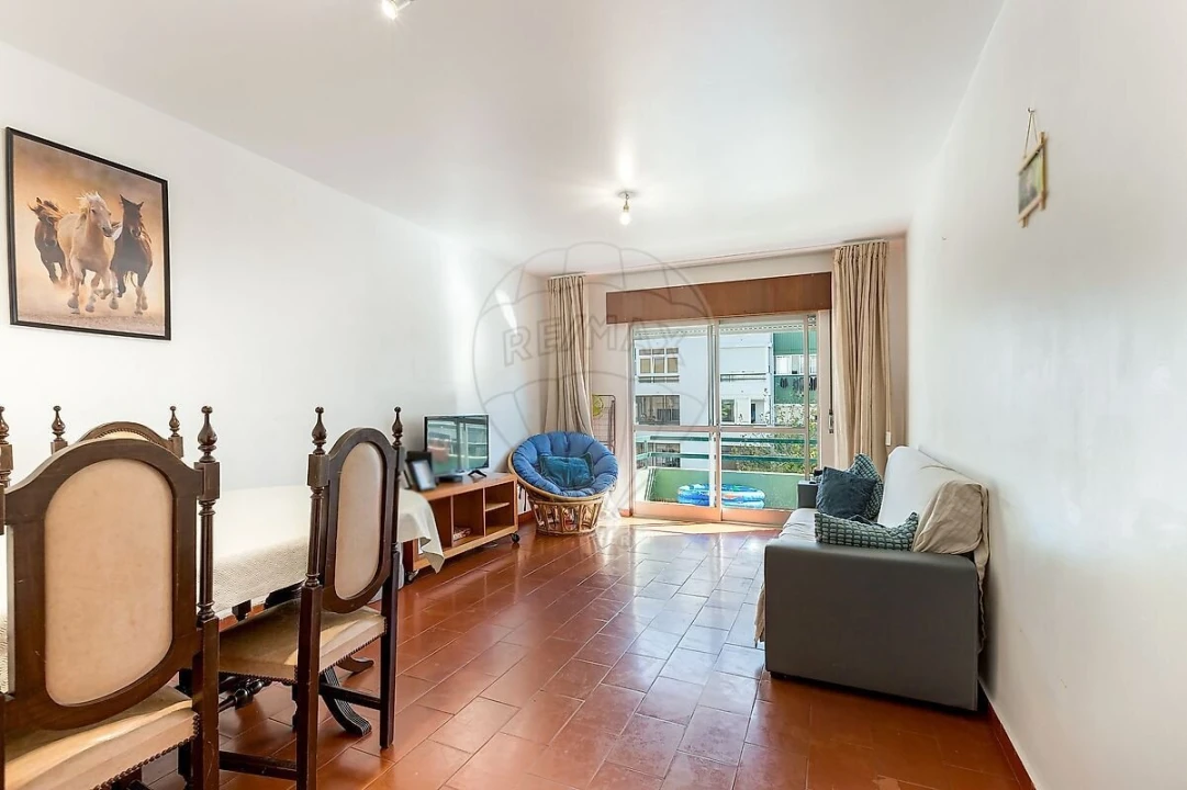 Apartamento T4 para Venda em Oeiras e São Julião da Barra, Paço de Arcos e Caxias Foto 4