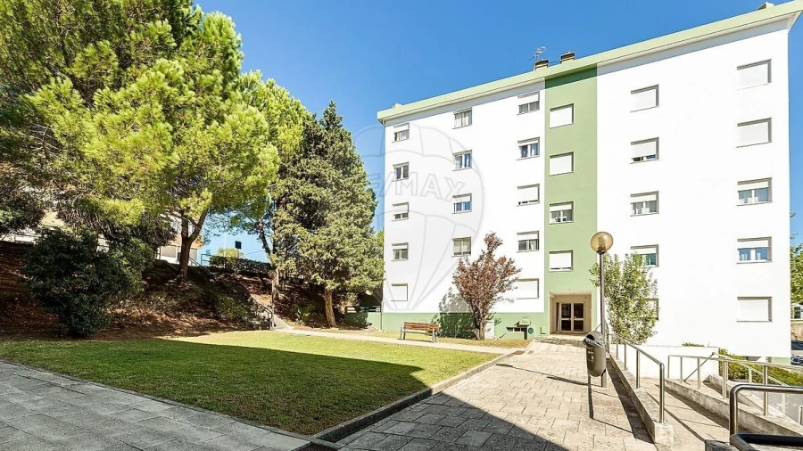 Apartamento T4 para Venda em Oeiras e São Julião da Barra, Paço de Arcos e Caxias