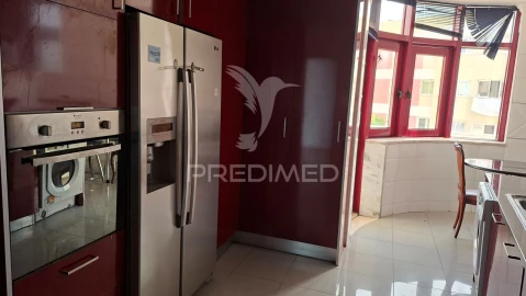Apartamento T4 para Venda em Odivelas