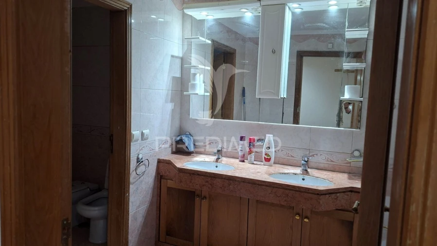 Apartamento T4 para Venda em Odivelas Foto 21