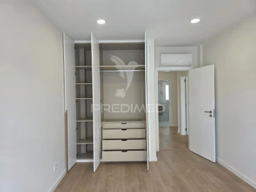 Moradia T3 para Venda em Fernao Ferro
