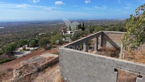 Moradia T3 para Venda em Conceição e Estoi