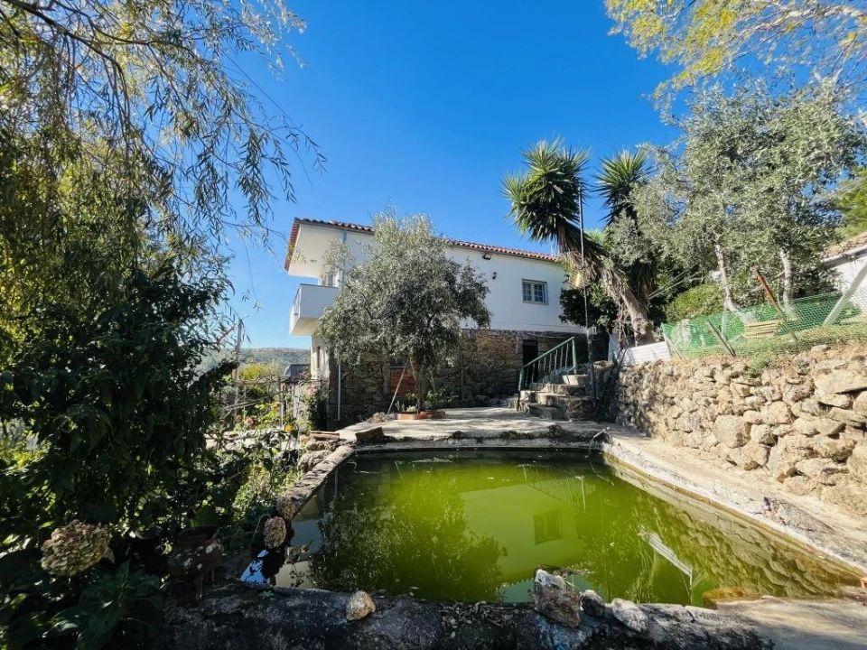 Quinta T0 para Venda em Gonçalo Foto 3