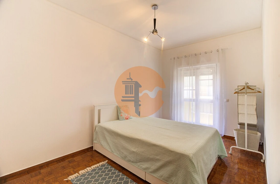 Apartamento T2 para Venda em Vila Real de Santo Antonio Foto 13