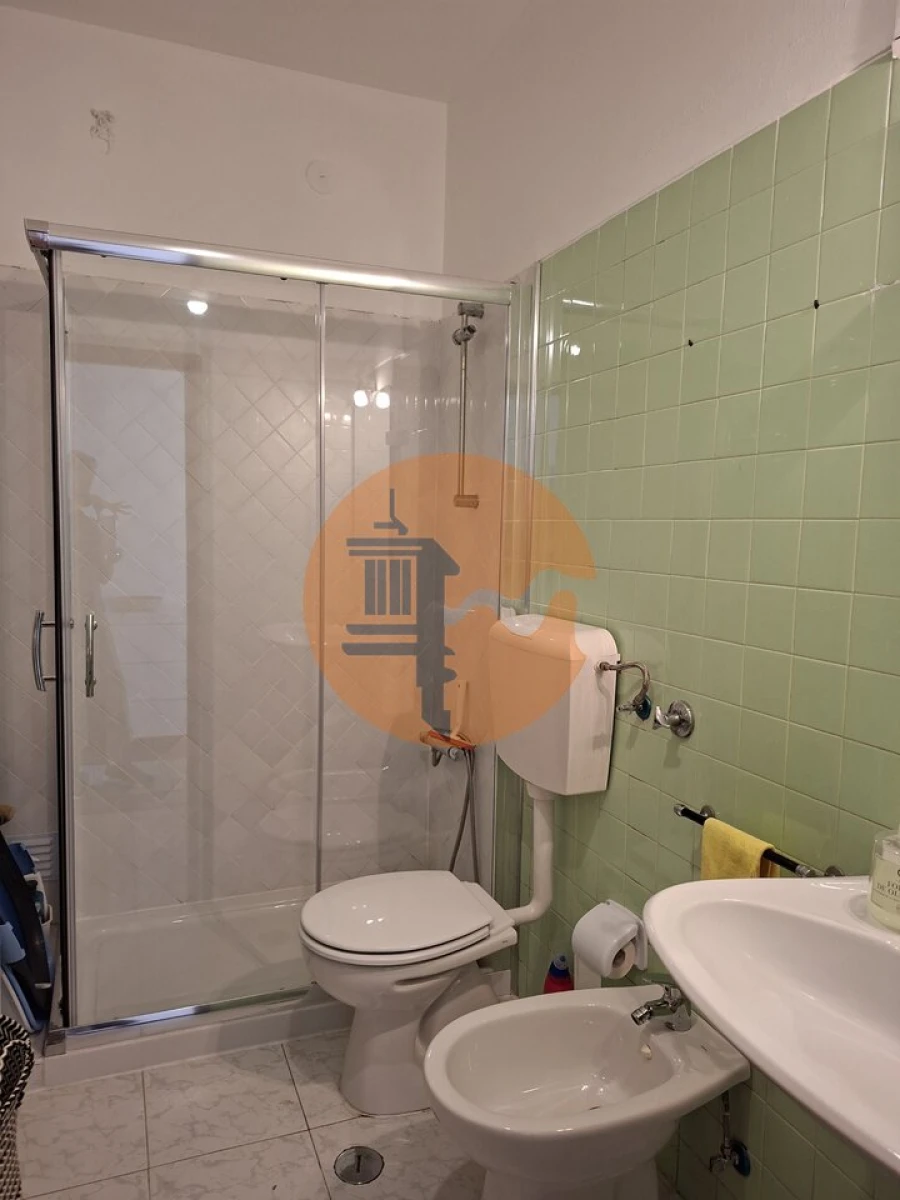 Apartamento T2 para Venda em Vila Real de Santo Antonio Foto 9