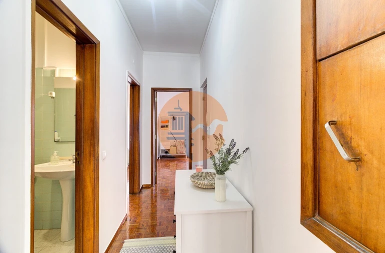 Apartamento T2 para Venda em Vila Real de Santo Antonio Foto 5