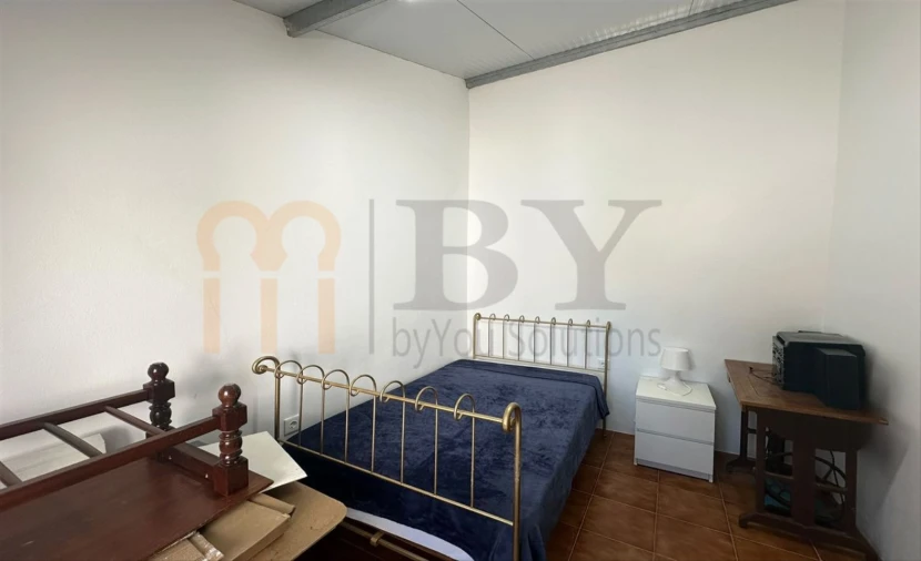 Moradia T1 para Venda em São João dos Caldeireiros Foto 7