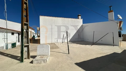 Terreno para Venda em Santana de Cambas